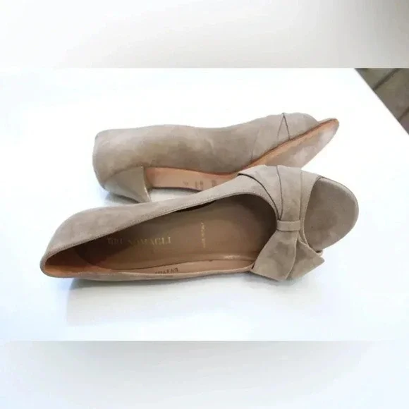 Bruno Magli peep toe pumps - Picture 10 of 16